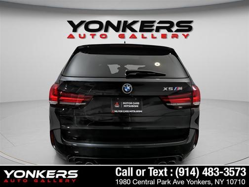 Black Sapphire Metallic 2017 BMW X5 M Base