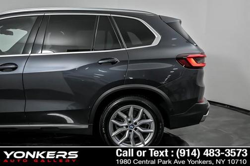 Arctic Grey Metallic 2022 BMW X5 xDrive40i