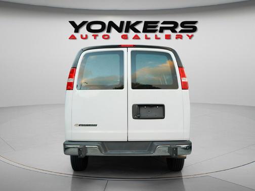 2024 Chevrolet Express 2500 RWD 2500 Regular Wheelbase WT