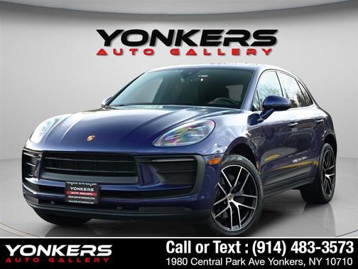 2022 Porsche Macan AWD