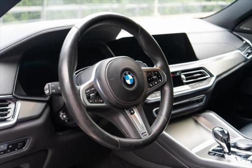 2021 BMW X6 xDrive40i