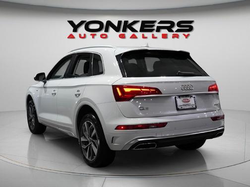 2024 Audi Q5 45 S line Premium Plus