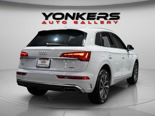 2024 Audi Q5 45 S line Premium Plus