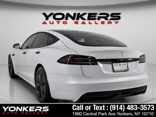 2022 Tesla Model S Dual Motor All-Wheel Drive