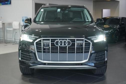2024 Audi Q7 45 Premium Plus