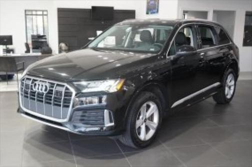 2024 Audi Q7 45 Premium Plus