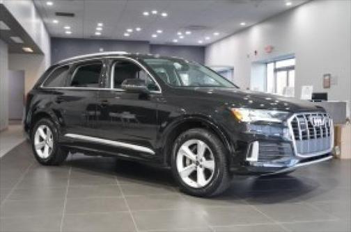 2024 Audi Q7 45 Premium Plus