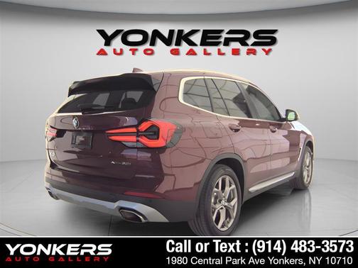 Aventurin Red Metallic 2022 BMW X3 xDrive30i