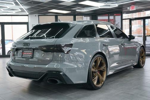 2022 Audi RS 6 Avant 4.0T