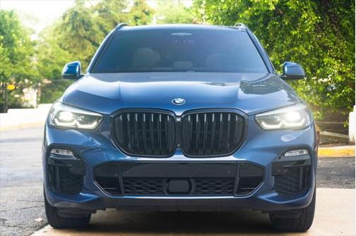 2021 BMW X5 M50i