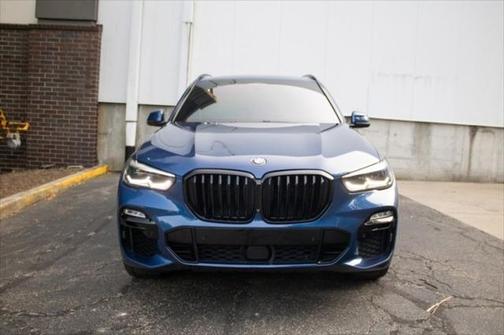 2021 BMW X5 M50i