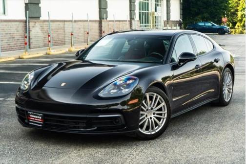 2018 Porsche Panamera 4