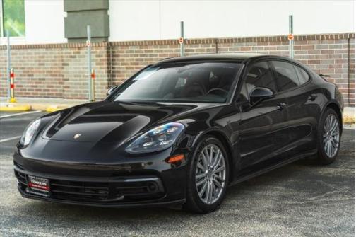 2018 Porsche Panamera 4