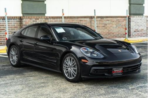 2018 Porsche Panamera 4