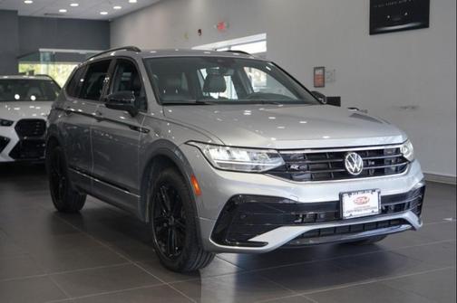 2022 Volkswagen Tiguan 2.0T SE R-Line Black 4MOTION