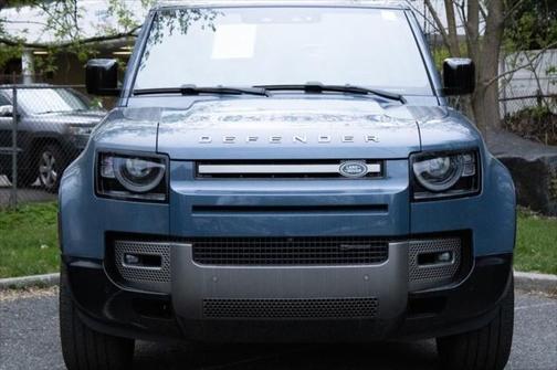 2022 Land Rover Defender 110 X-Dynamic HSE