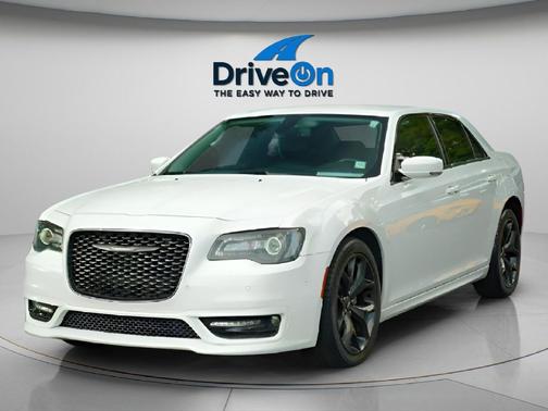 2021 Chrysler 300 Touring