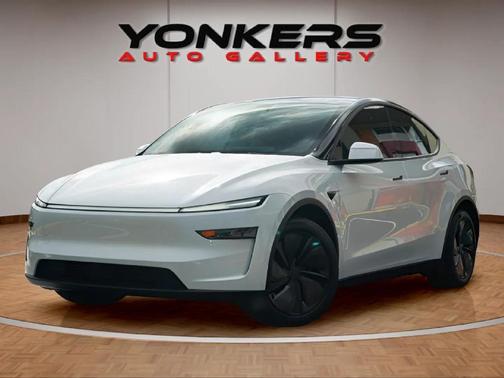 2026 Tesla Model Y Long Range Dual Motor All-Wheel Drive
