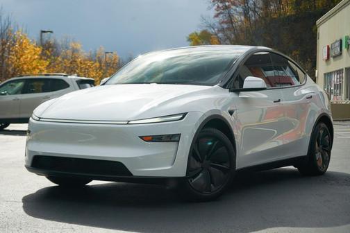 2026 Tesla Model Y Long Range Dual Motor All-Wheel Drive