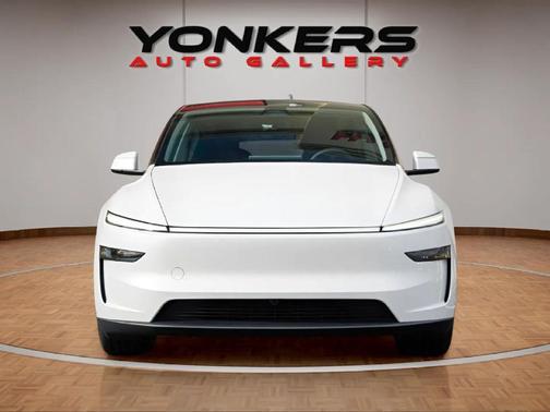 2026 Tesla Model Y Long Range Dual Motor All-Wheel Drive