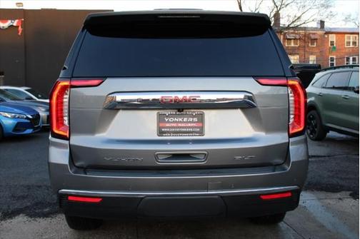 2022 GMC Yukon SLT