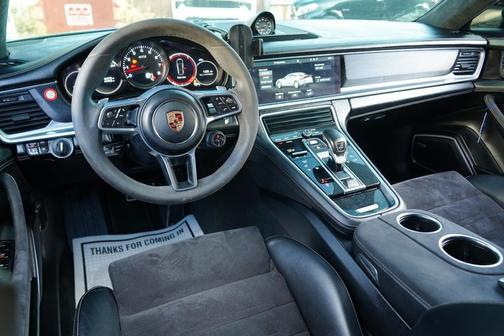 2019 Porsche Panamera GTS