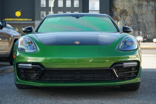 2019 Porsche Panamera GTS