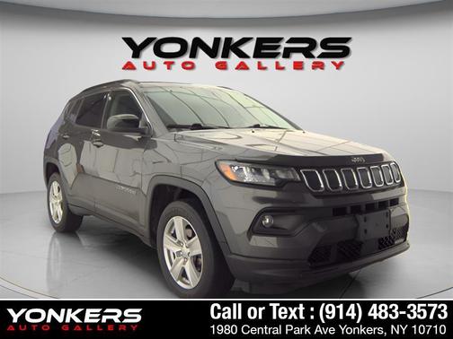 Granite Crystal Metallic Clearcoat 2022 Jeep Compass Latitude