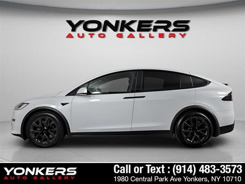 2023 Tesla Model X Plaid Tri Motor All-Wheel Drive