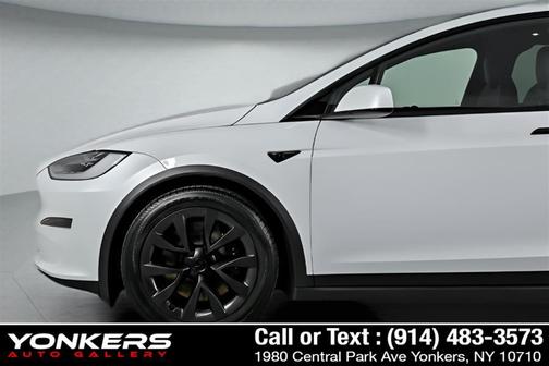 2023 Tesla Model X Plaid Tri Motor All-Wheel Drive