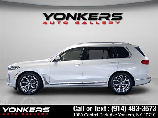 Mineral White Metallic 2022 BMW X7 xDrive40i