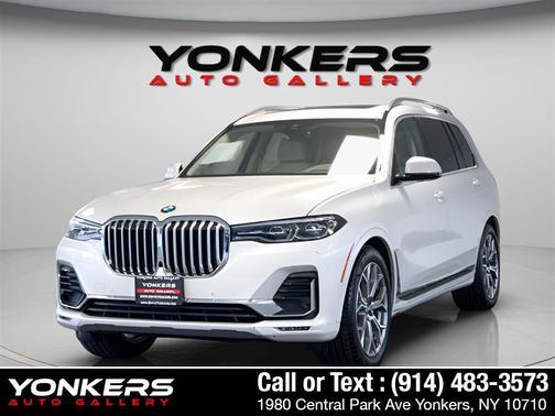 Mineral White Metallic 2022 BMW X7 xDrive40i