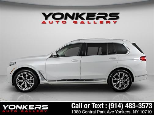Mineral White Metallic 2022 BMW X7 xDrive40i
