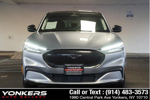 Grabber Blue Metallic 2022 Ford Mustang Mach-E Select