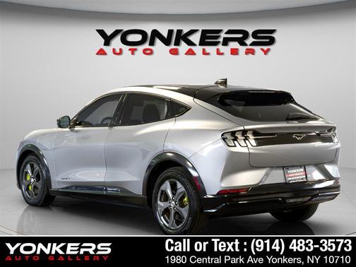 Grabber Blue Metallic 2022 Ford Mustang Mach-E Select