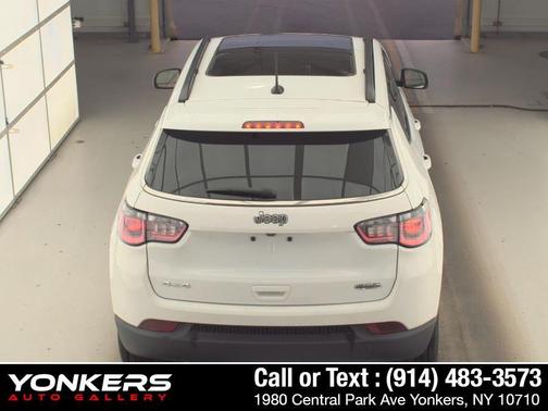 Bright White Clearcoat 2023 Jeep Compass Latitude Lux