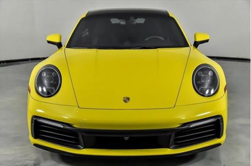 2021 Porsche 911 Carrera