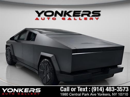 2024 Tesla Cybertruck Cyberbeast