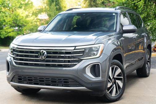 2025 Volkswagen Atlas 2.0T SE w/Technology 4MOTION