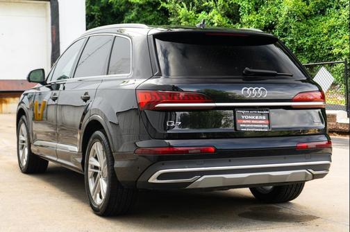 2021 Audi Q7 55 Premium Plus