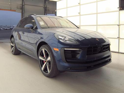 2023 Porsche Macan S