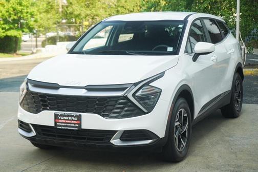 2024 Kia Sportage LX