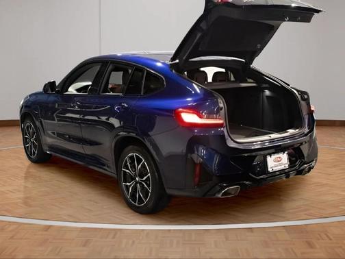 2022 BMW X4 xDrive30i