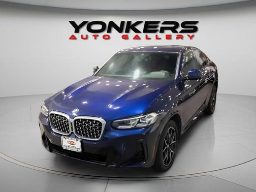 2022 BMW X4 xDrive30i