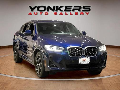 2022 BMW X4 xDrive30i
