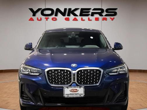 2022 BMW X4 xDrive30i