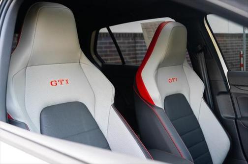 2024 Volkswagen Golf GTI 2.0T S DSG