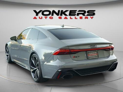 2022 Audi RS 7 4.0T