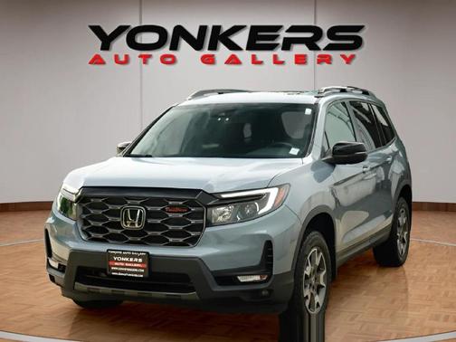 2023 Honda Passport AWD TrailSport