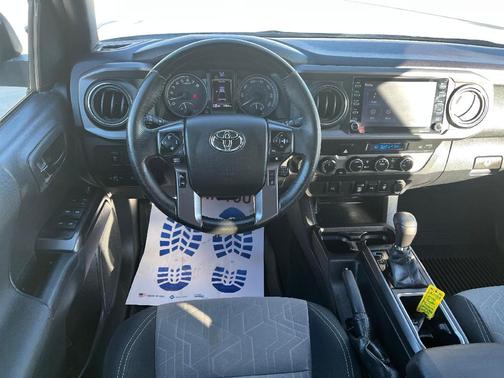 2022 Toyota Tacoma SR